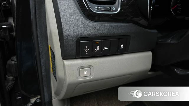 Kia The New Carnival 2018 Серый из Кореи, фото 6