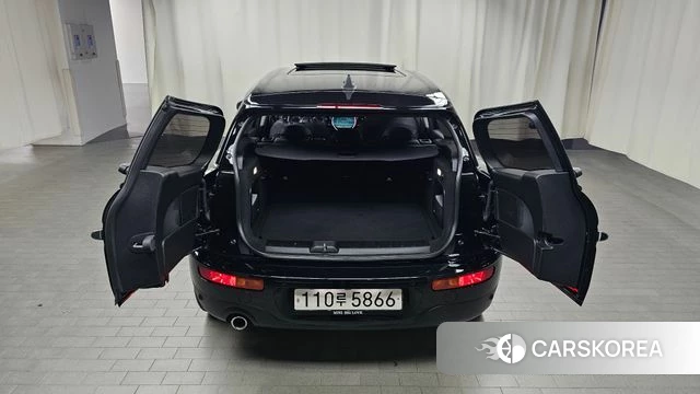 Mini Cooper Clubman 2023 Черный из Кореи, фото 6