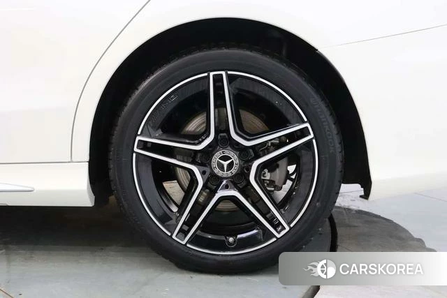 Mercedes-Benz Class C 2021 Белый из Китая, фото 6