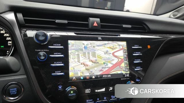 Toyota Camry (XV70) 2019 Белый из Кореи, фото 6