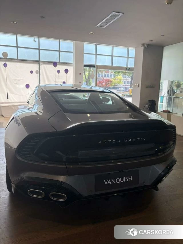 Aston Martin Vanquish 2025 Другой из Китая, фото 6