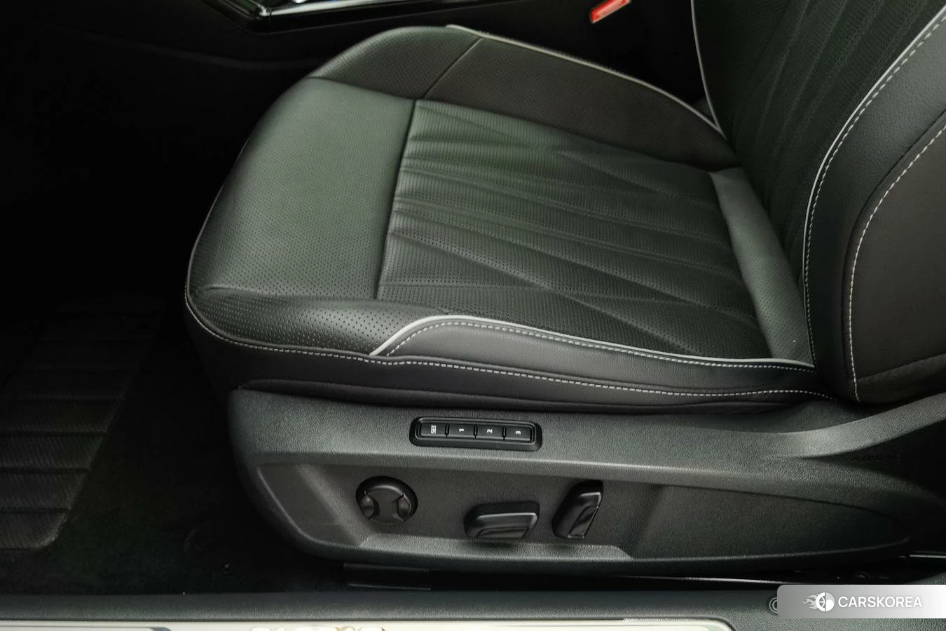 Volkswagen Passat 2021 Синий из Китая, фото 6