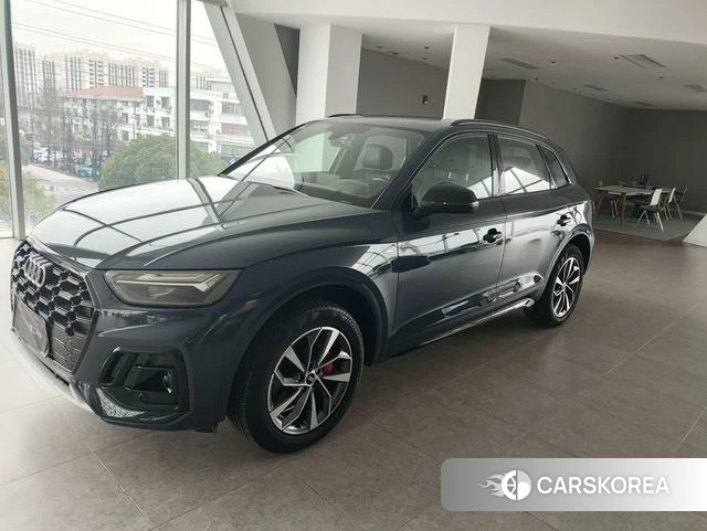 Audi Q5L 2025 Синий из Китая, фото 6