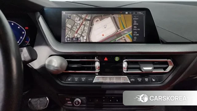 BMW 1 Series (F40) 2023 Черный из Кореи, фото 6