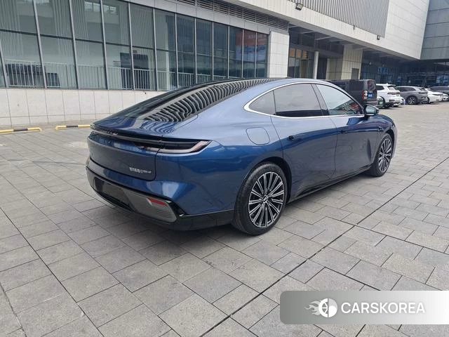 Geely Galaxy Galaxy Sparkle 8 PHEV 2025 Синий из Китая, фото 6