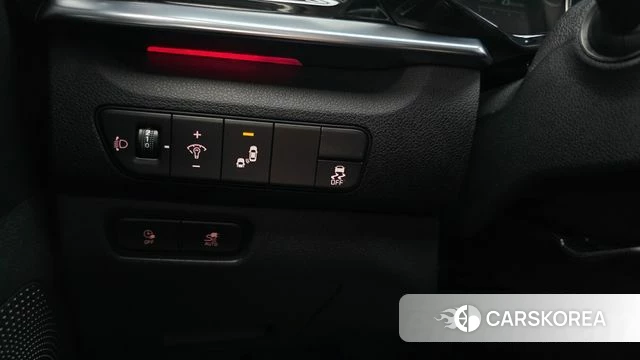 Kia Niro Plus 2022 Белый из Кореи, фото 6