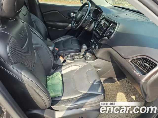 Jeep Cherokee (KL) id 2590006 из Кореи 6