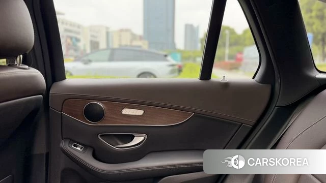 Mercedes-Benz GLC 2021 Черный из Китая, фото 6