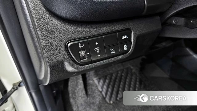 Kia Seltos 2022 Белый из Кореи, фото 6