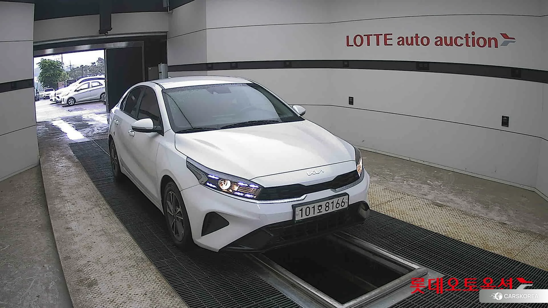 Kia K3 2022 Белый из Кореи, фото 6