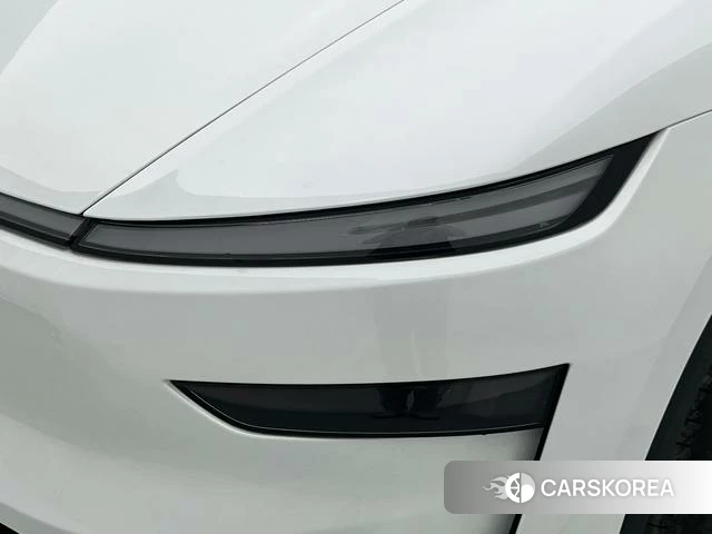 Tesla Model Y 2026 Белый из Китая, фото 6