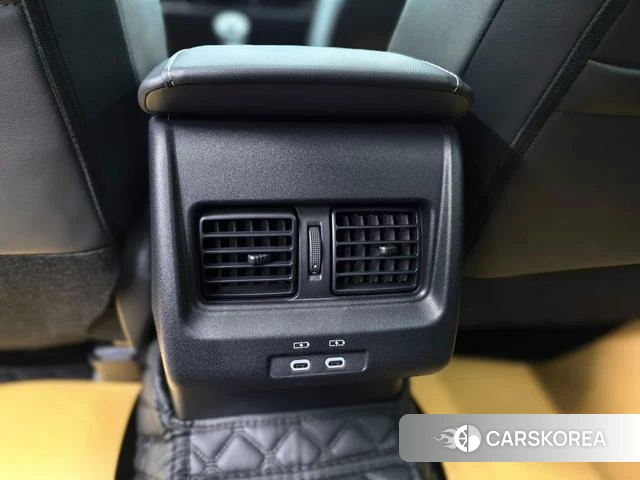Toyota Camry 2025 Шампань из Китая, фото 6