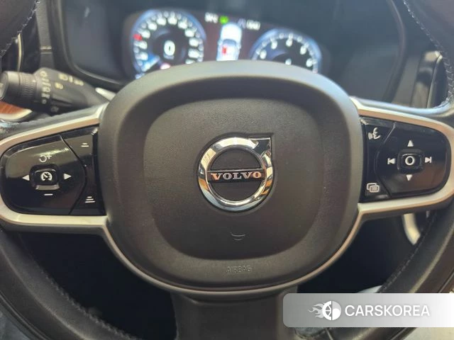 Volvo V60 Cross-Country 2nd Generation 2021 Белый из Кореи, фото 6