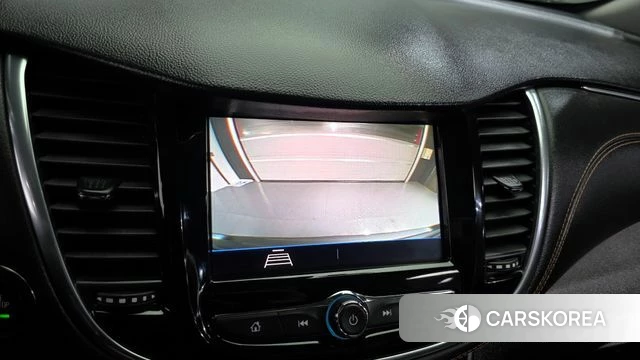 Chevrolet (GM Daewoo) The New Trax 2019 Серебристо-серый из Кореи, фото 6