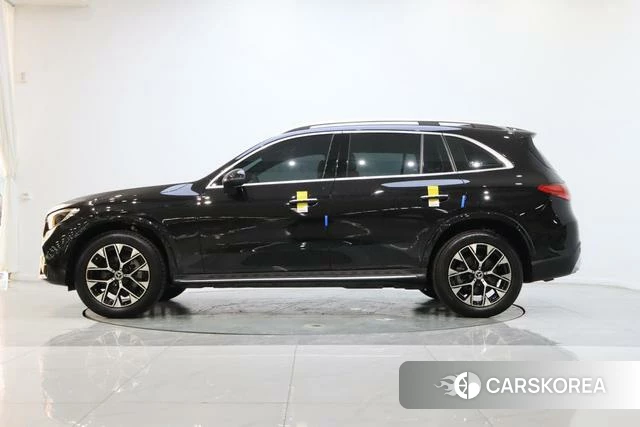 Mercedes-Benz GLC 2024 Черный из Китая, фото 6