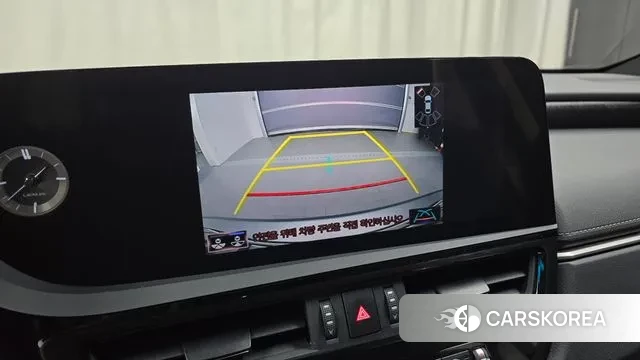 Lexus ES300h 7th generation 2022 Серебряный из Кореи, фото 6