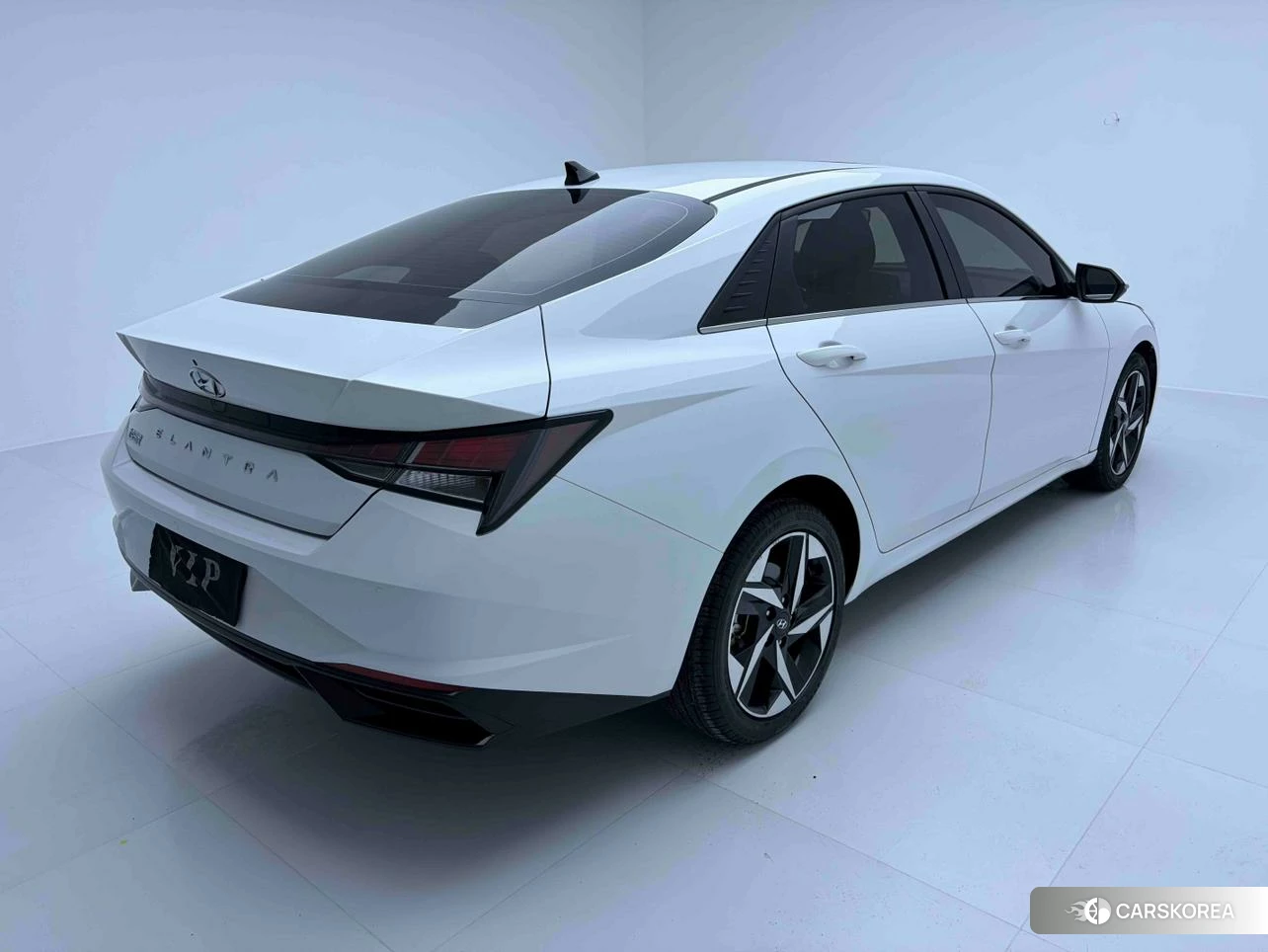 Hyundai Elantra 2022 Белый из Китая, фото 6