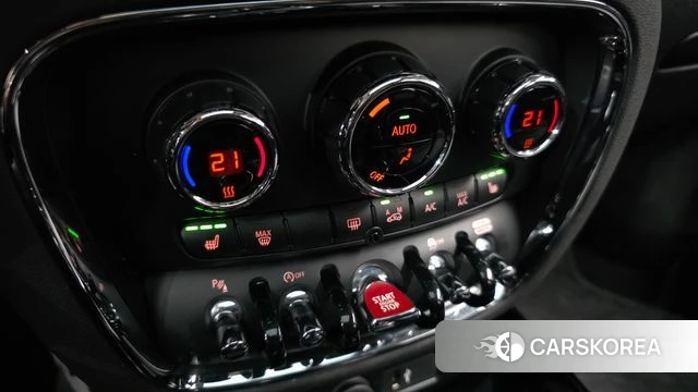 Mini Cooper Clubman 2021 Жемчужный цвет из Кореи, фото 6