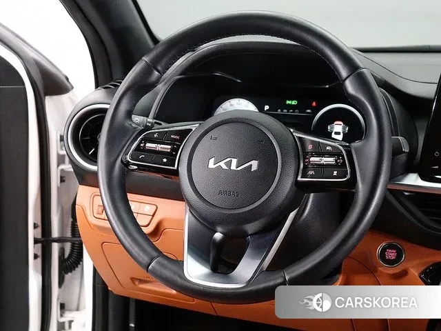 Kia The New K3 2nd generation 2021 Белый из Кореи, фото 6