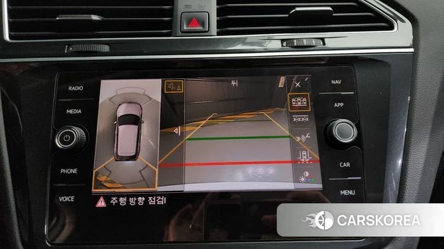 Volkswagen Tiguan second Generation 2020 Белый из Кореи, фото 6