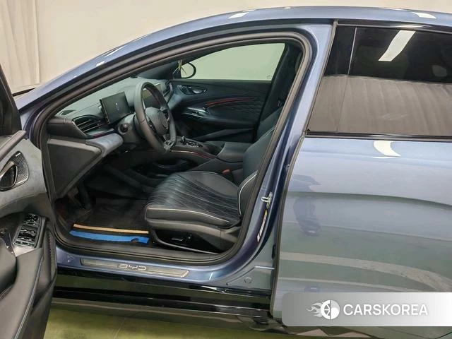 BYD seal 2024 Темно-серый из Китая, фото 6