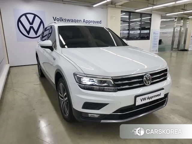 Volkswagen Tiguan Allspace 2020 Белый из Кореи, фото 6