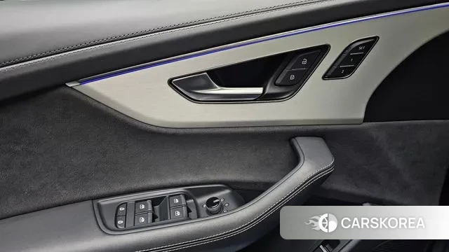 Audi Q8 (4M) 2023 Черный из Кореи, фото 6