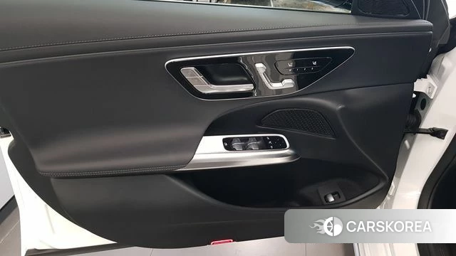Mercedes-Benz E-Class W214 2026 Белый из Кореи, фото 6