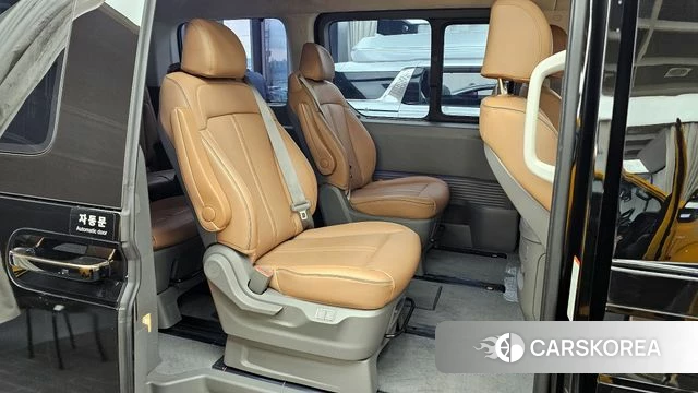 Hyundai Staria 2024 Черный из Кореи, фото 6