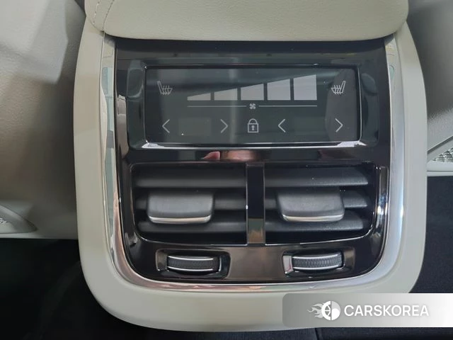 Volvo XC60 second Generation 2026 Белый из Кореи, фото 6