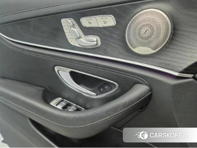 Mercedes-Benz E-Class W213 2023 Белый из Кореи, фото 6
