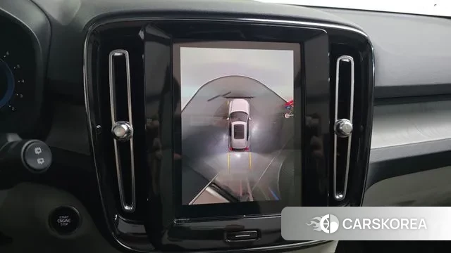 Volvo XC40 2023 Белый из Кореи, фото 6