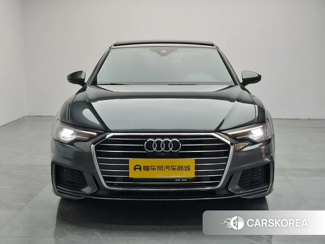Audi A6L 2021 Темно-серый из Китая, фото 6