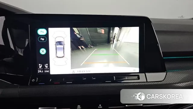 Volkswagen Golf 8th Generation 2024 Белый из Кореи, фото 6