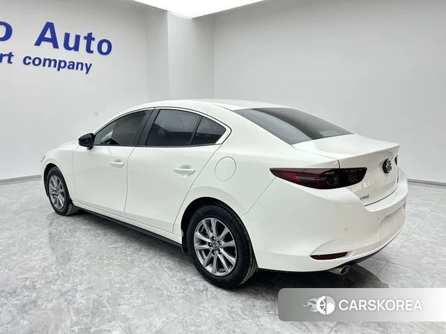 Mazda 3 Angkesaila 2022 Белый из Китая, фото 6