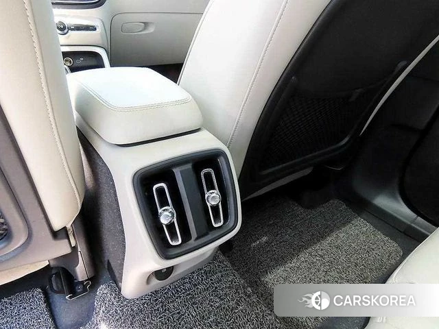 Volvo XC40 2022 Белый из Кореи, фото 6
