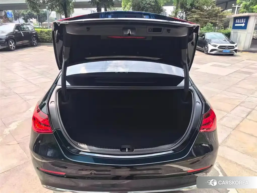 Mercedes-Benz C-class 2024 Зеленый из Китая, фото 6