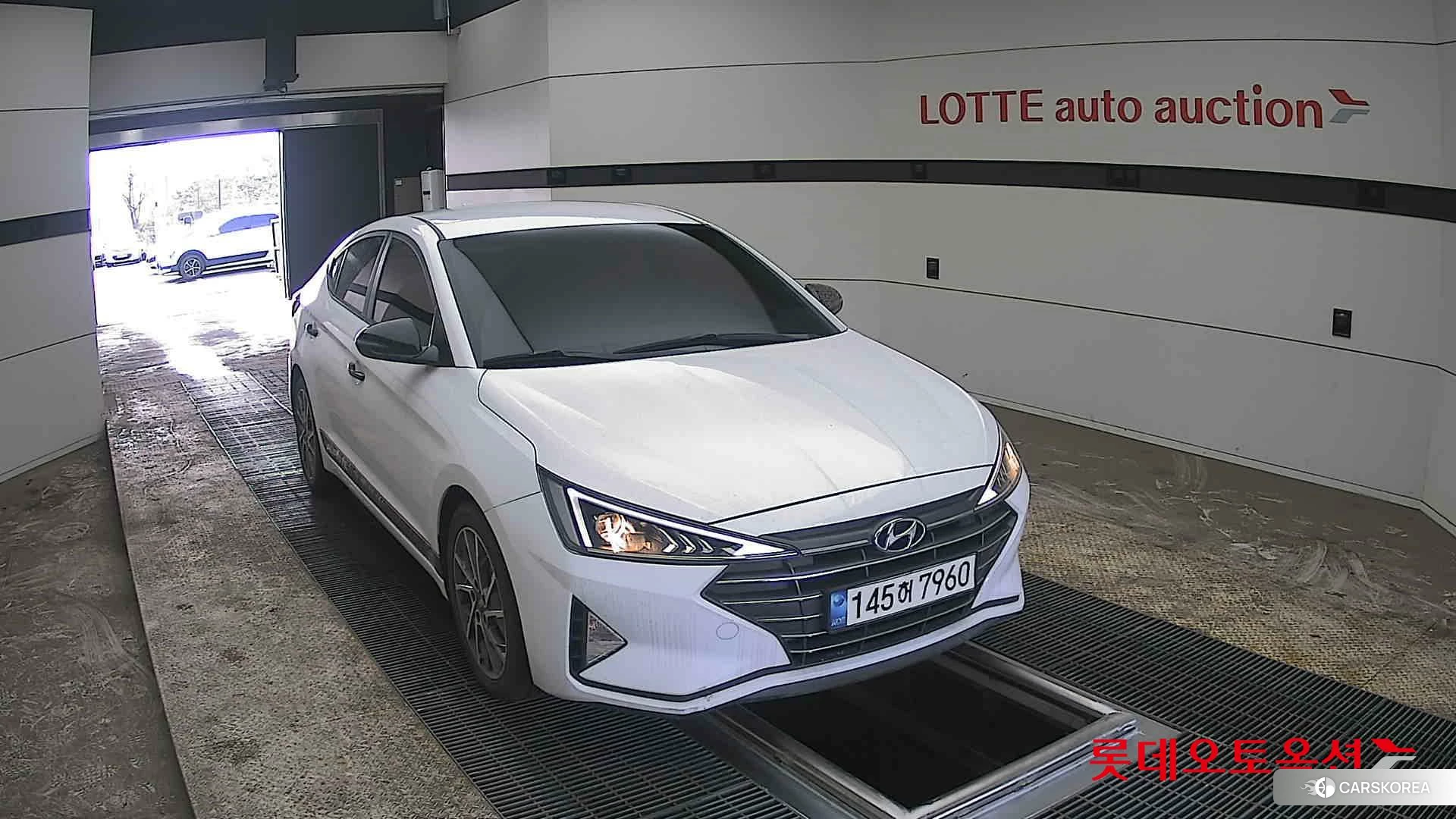 Hyundai Avante 2020 Polar White из Кореи, фото 6
