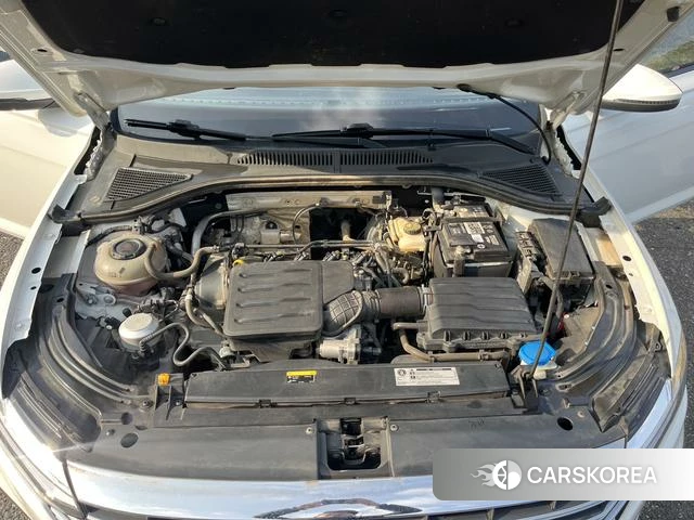 Volkswagen Lavida 2023 Белый из Китая, фото 6