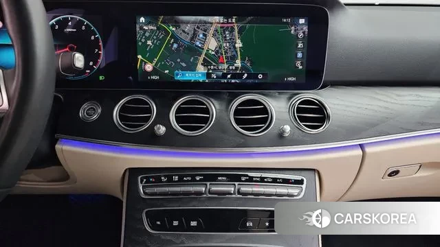 Mercedes-Benz E-Class W213 2023 Черный из Кореи, фото 6