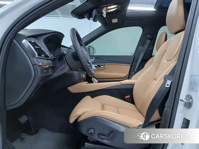 Volvo XC90 second Generation 2025 Белый из Кореи, фото 6