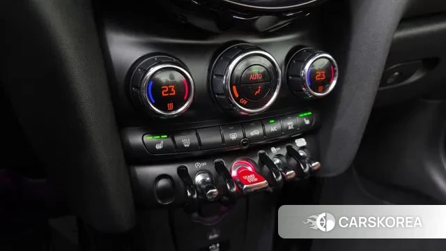 Mini Cooper S Convertible 2021 Красный из Кореи, фото 6