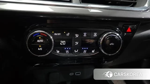 Chevrolet (GM Daewoo) Trax Crossover 2024 Белый из Кореи, фото 6