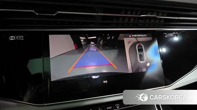 Audi Q8 (4M) 2023 Черный из Кореи, фото 6