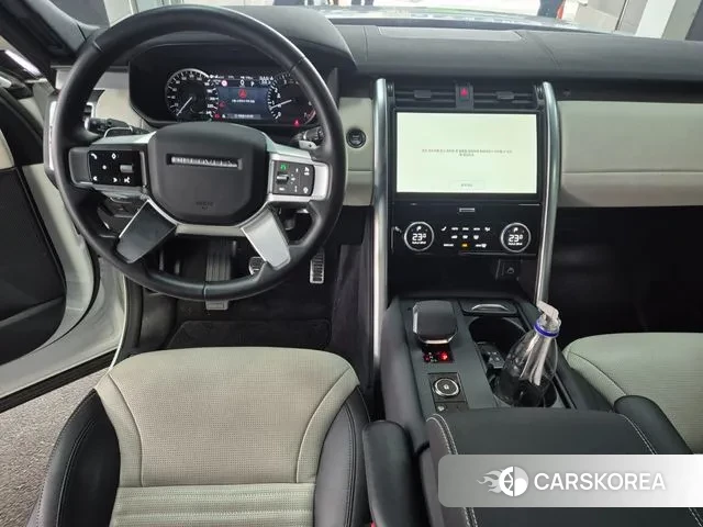 Land Rover Discovery 5 2023 Белый из Кореи, фото 6