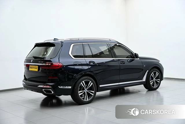 BMW X7 2022 Черный из Китая, фото 6