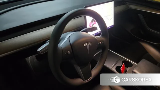 Tesla Model 3 2021 Белый из Кореи, фото 6
