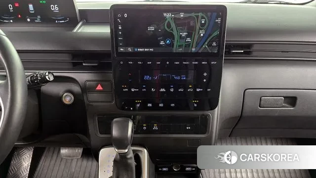 Hyundai Staria 2023 Желтый из Кореи, фото 6