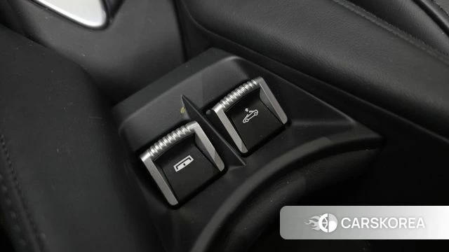 McLaren 750S 2024 Черный из Кореи, фото 6