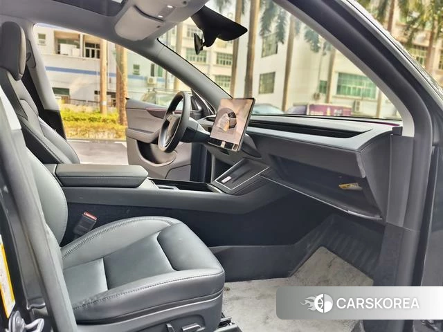 Tesla Model Y 2025 Темно-серый из Китая, фото 6